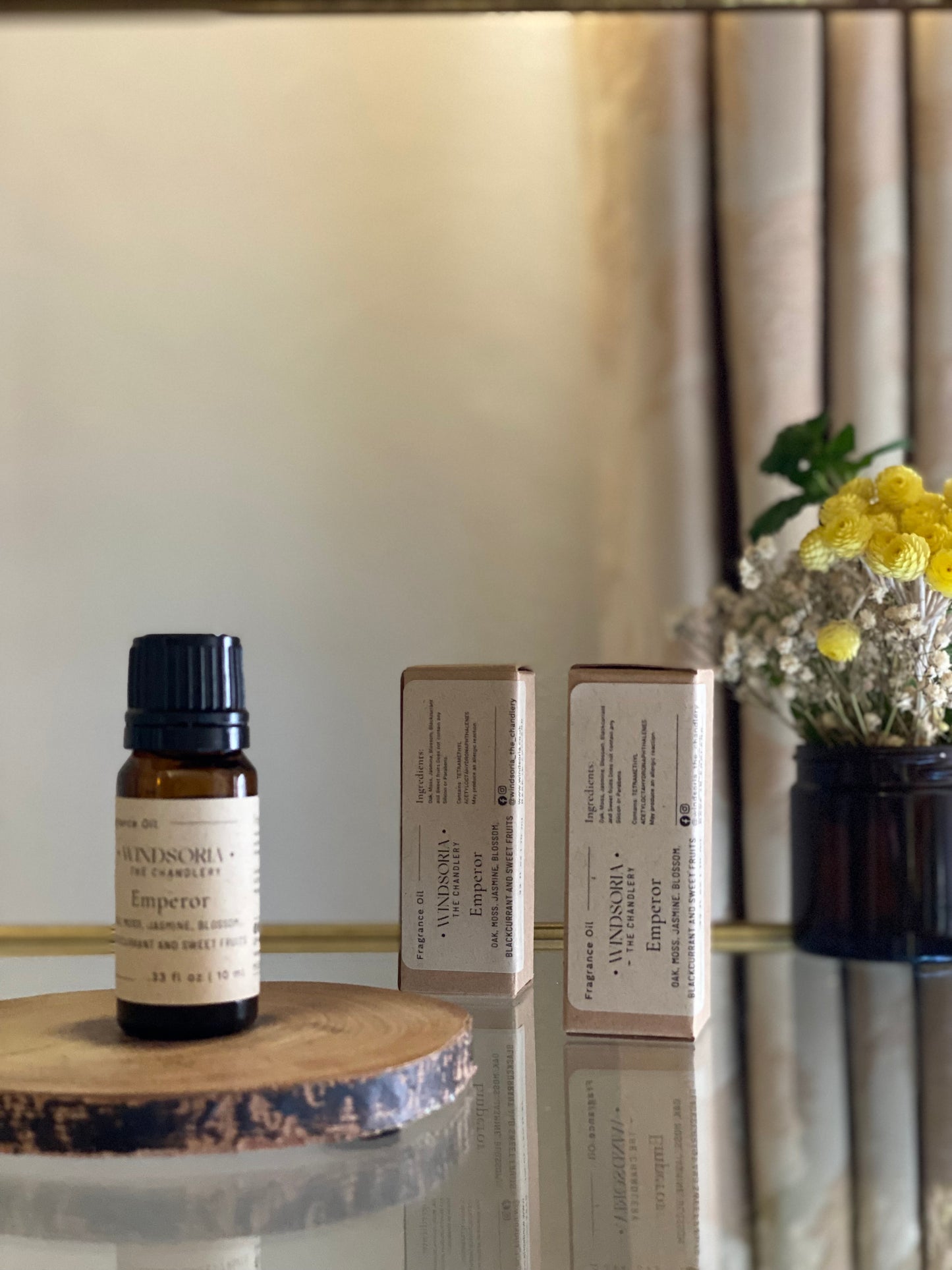 Luxury fragrance oils for candle and diffuser. 100% pure, highly concentrated for long lasting scents fragrance oils. Fragrance oils for electronic diffusers. All natural fragrance oils. Aromatherapy essential oils. Fragrance oils for diffusers. Diffuser Oils - Long Lasting Scents Fragrance Oil. Candle Making Workshops in Windsor. Gifts from Windsor. Windsor Castle gifts. Easter gifts ideas. Easter gifting. Soy wax tealights. Natural soy wax tealights.