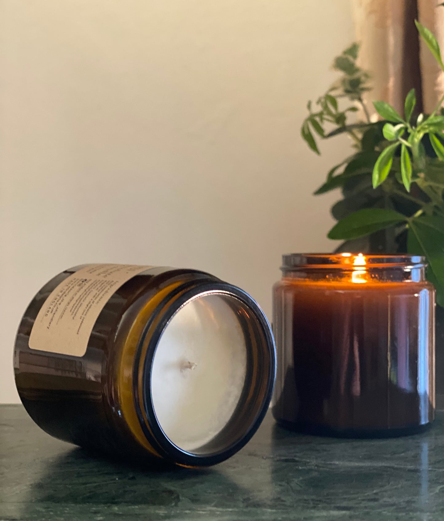 Tobacco Absolute Soy Wax Candle _ Amber Jar