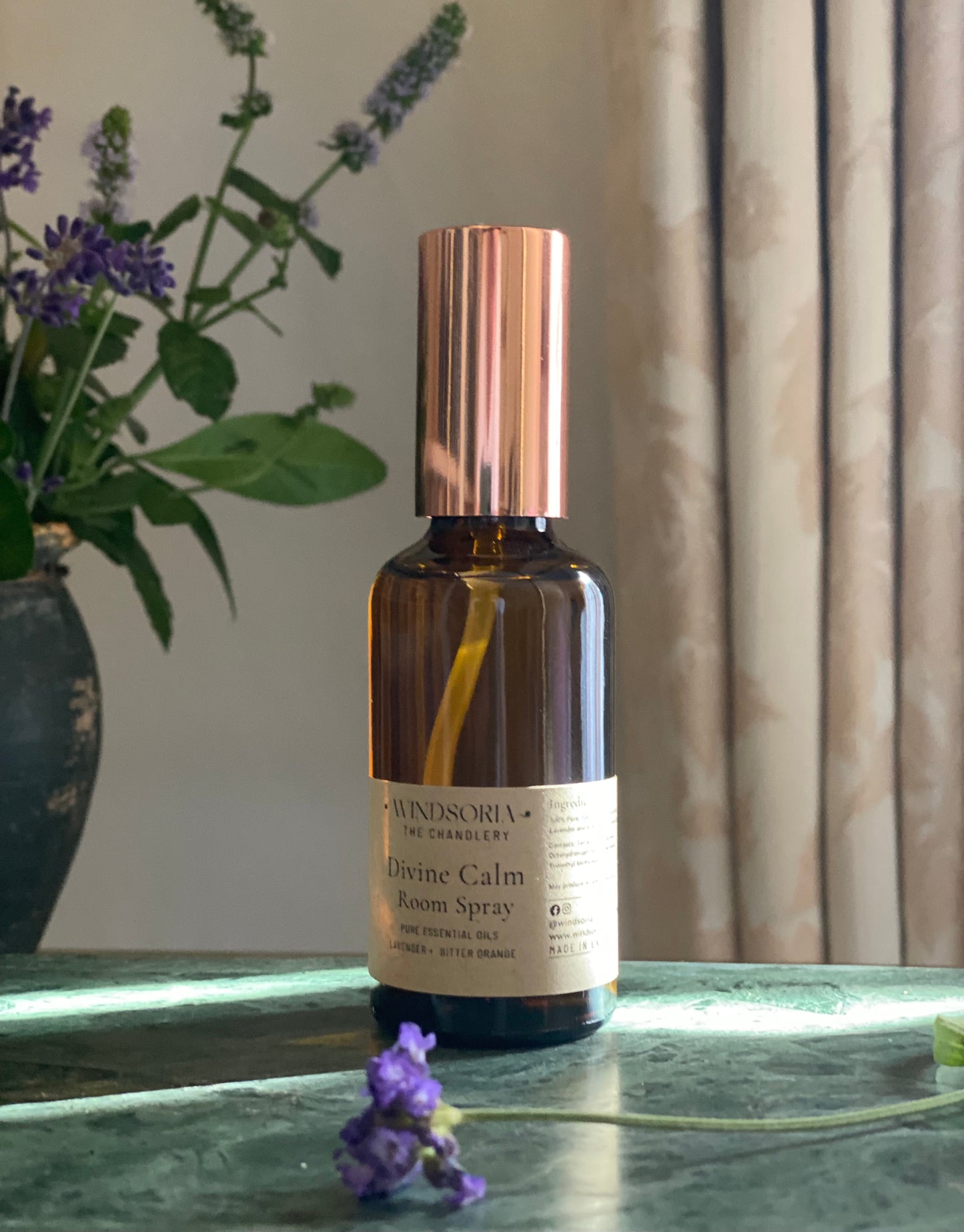 Luxury fragrance oils for candle and diffuser. 100% pure, highly concentrated for long lasting scents fragrance oils. Fragrance oils for electronic diffusers. All natural fragrance oils. Aromatherapy essential oils. Fragrance oils for diffusers. Diffuser Oils - Long Lasting Scents Fragrance Oil. Candle Making Workshops in Windsor.