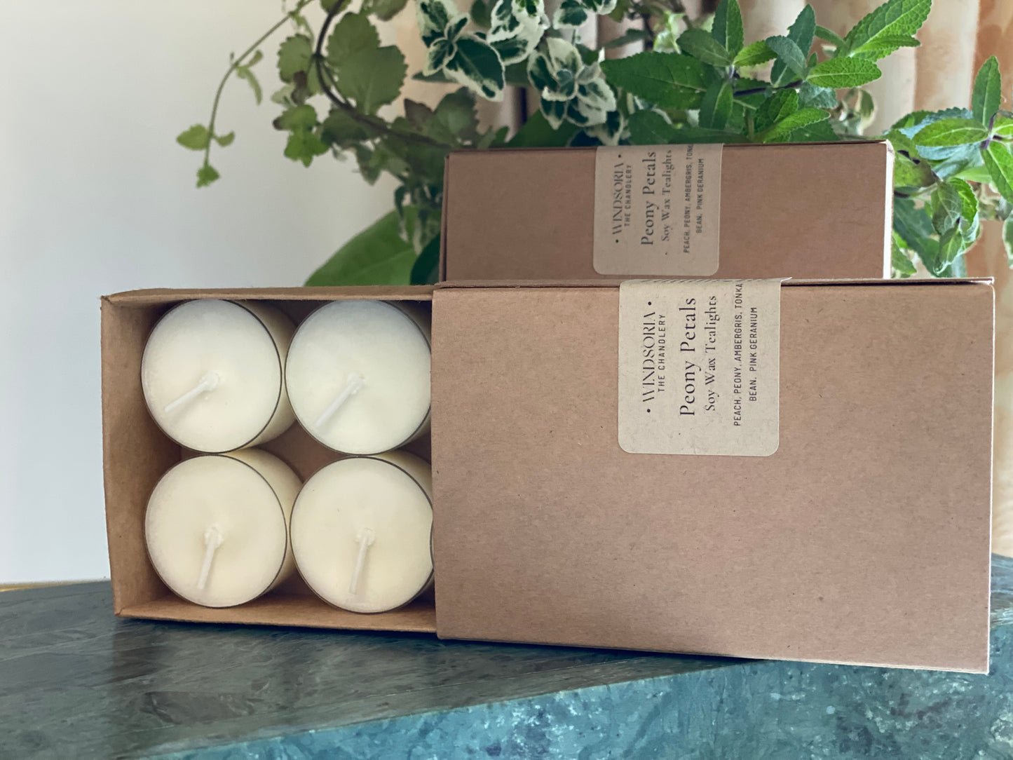 Gifts from Windsor. Windsor Castle gifts. . Soy wax tealights. Natural soy wax tealights. Hand Poured Soy Tealights. Candle Making Workshops in Windsor, Berkshire. Candle Making Classes Windsor UK