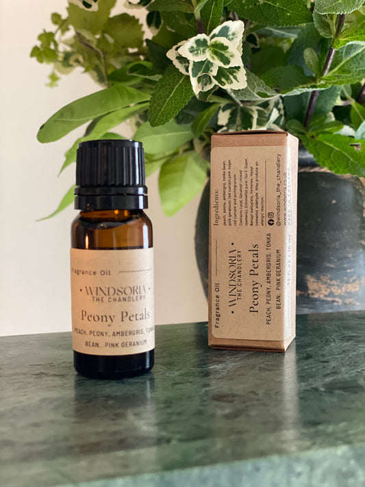 SPA fragrances, meditation candles, relaxation candles, organic candles, fragrance oils, fragrance oils for diffusers. Luxury fragrance oils for candle and diffuser. 100% pure, highly concentrated for long lasting scents fragrance oils. Fragrance oils for electronic diffusers. All natural fragrance oils. Aromatherapy essential oils