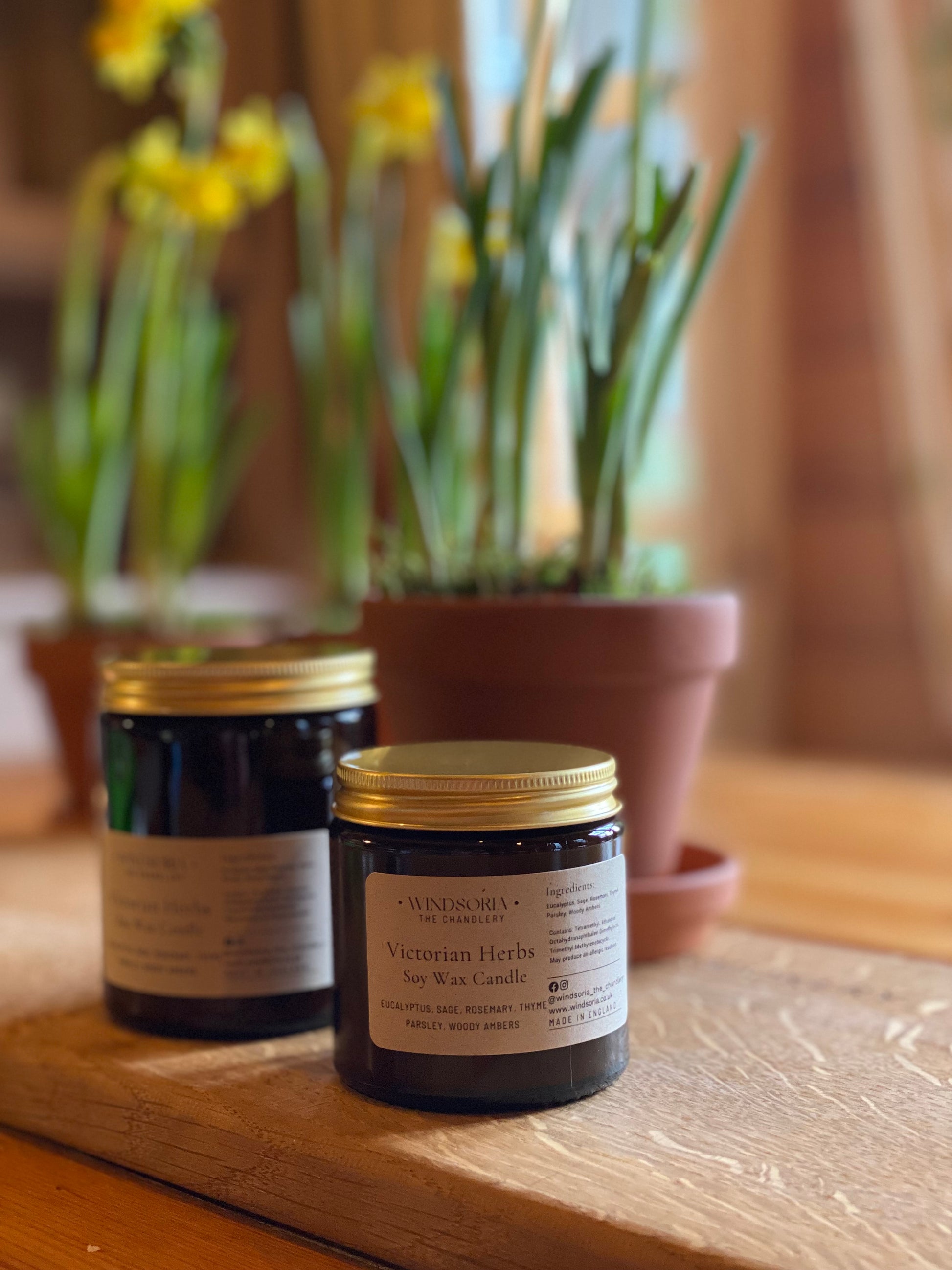 Candle and diffuser making workshops in Berkshire. Berkshire diffuser and candle making events. Mini candle gift set, luxury scented soy wax candles, soy wax candles Windsor, hand poured soy wax candles, aromatherapy candles, gift set for candle lovers, eco friendly candles, vegan candles, home fragrance, spa candles, SPA fragrances, meditation candles, relaxation candles, organic candles, fragrance oils, fragrance oils for diffusers. 