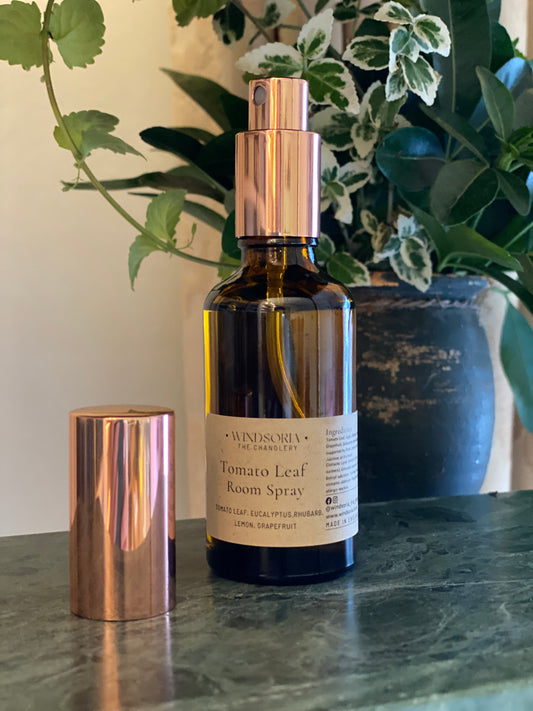 Non toxic room sprays. Sustainable home scents. Phthalate free candles. Eco Friendly Home Fragrances. Hand poured vegan candles / natural vegan candles. Reed diffuser / signature reed diffuser. British vegan fragrances. Luxury vegan candles London. British hand poured Luxury vegan candles