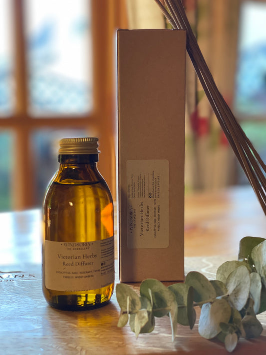 All natural fragrance oils. Aromatherapy essential oils. Fragrance oils for diffusers. Diffuser Oils - Long Lasting Scents Fragrance Oil. Candle Making Workshops in Windsor. Gifts from Windsor. Windsor Castle gifts. Easter gifts ideas. Easter gifting. Soy wax tealights. Natural soy wax tealights. Hand Poured Soy Tealights. Candle Making Workshops in Windsor, Berkshire. Candle Making Classes Windsor UK. Candle making events. Candle making courses, workshops in Berkshire. Bespoke candle making events. Candle 
