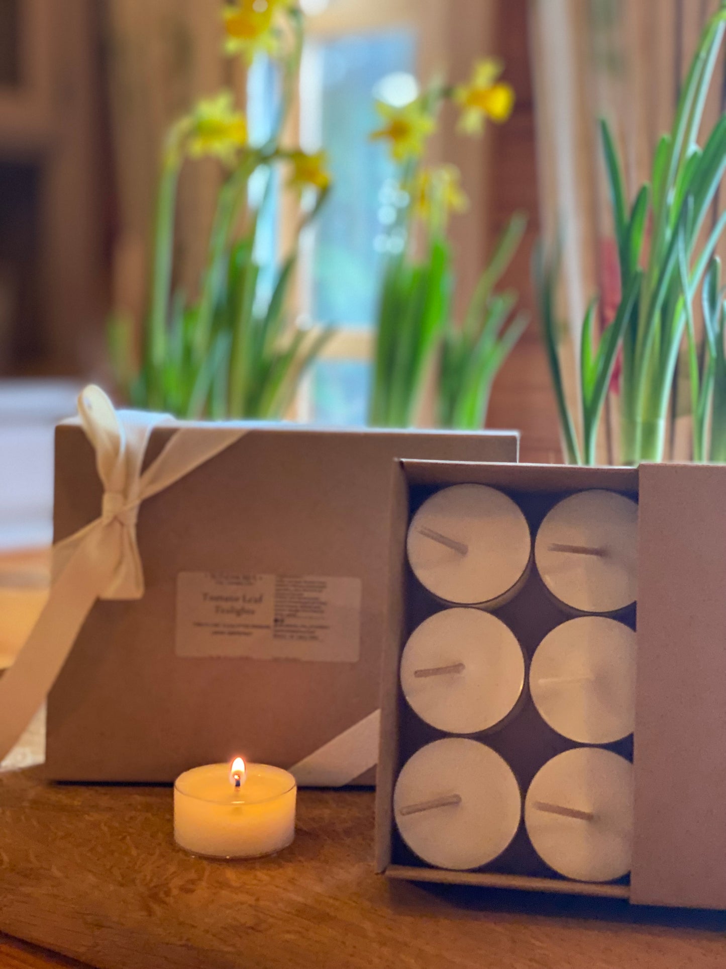 SPA fragrances, meditation candles, relaxation candles, organic candles, fragrance oils, fragrance oils for diffusers. Luxury fragrance oils for candle and diffuser. 100% pure, highly concentrated for long lasting scents fragrance oils. Fragrance oils for electronic diffusers. All natural fragrance oils. Aromatherapy essential oils. Fragrance oils for diffusers. Diffuser Oils - Long Lasting Scents Fragrance Oil | Soothing. Candle Making Workshops in Windsor. Gifts from Windsor.Easter  gifts.